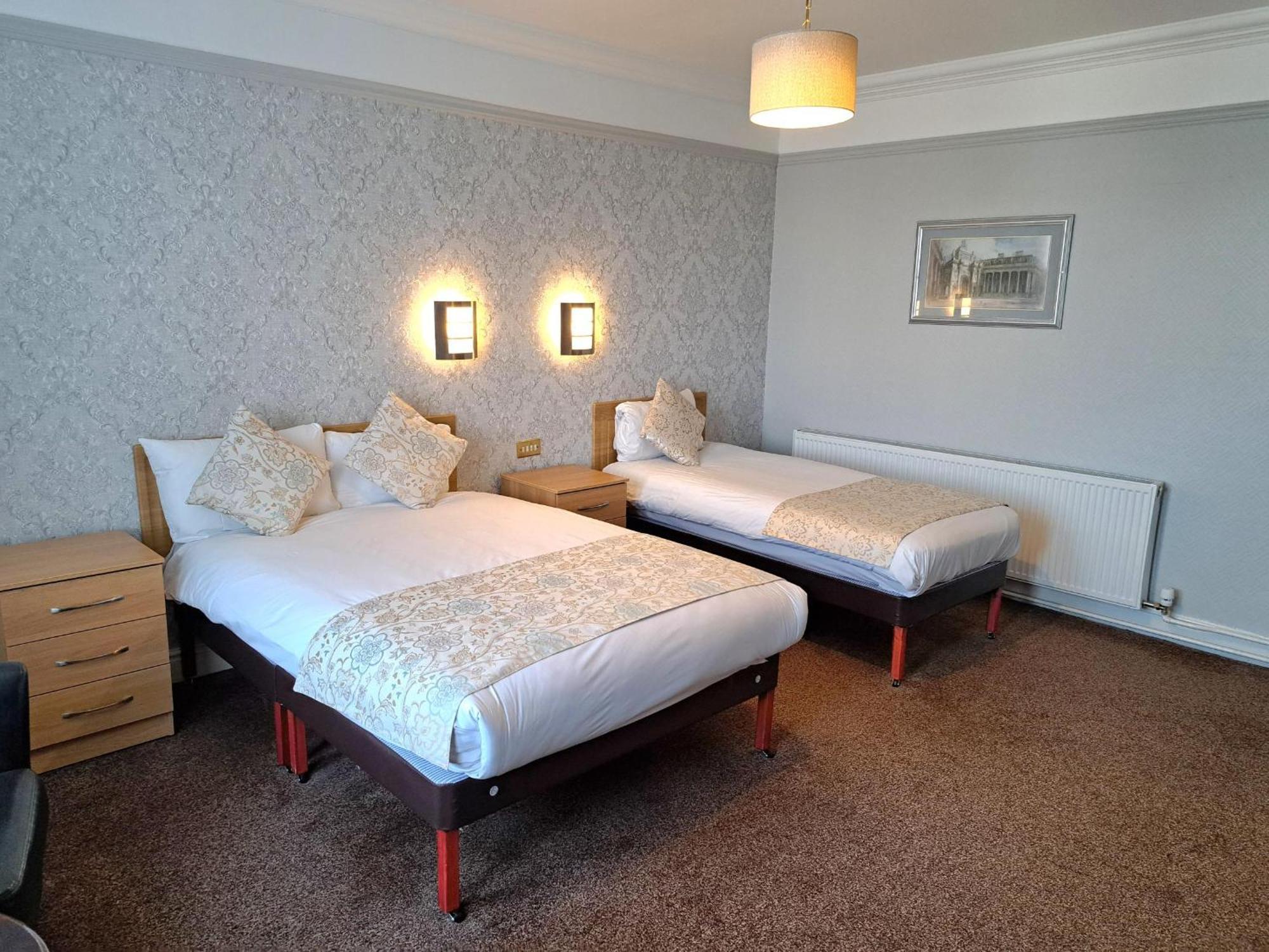 Prince Of Wales Hotel Саутпорт Екстериор снимка