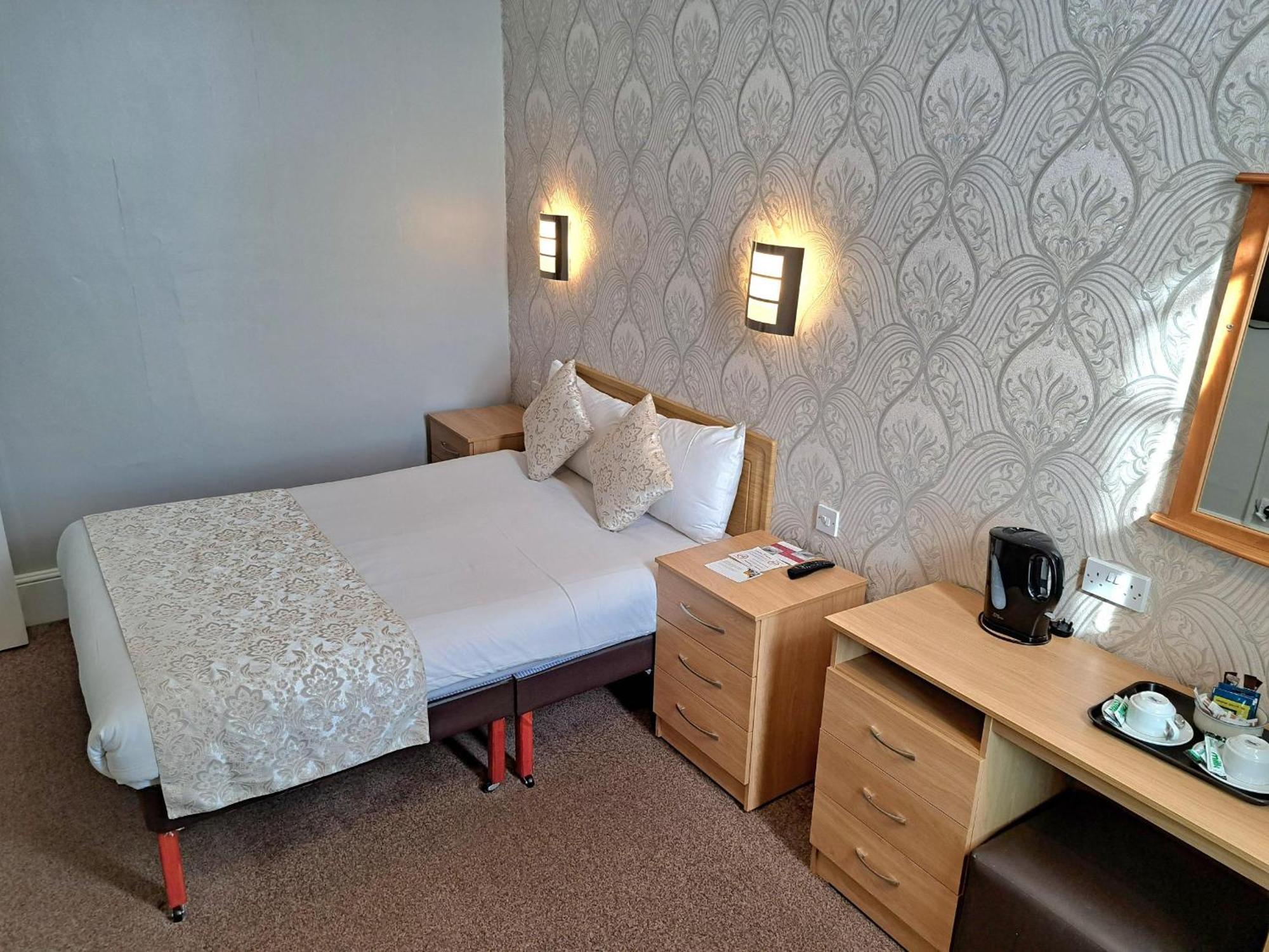 Prince Of Wales Hotel Саутпорт Екстериор снимка