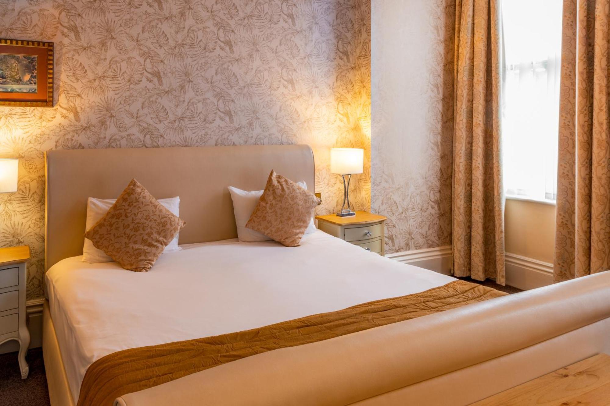 Prince Of Wales Hotel Саутпорт Екстериор снимка